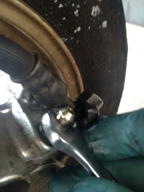 AF35 ライブディオ スクーター フロントブレーキ引きずり キャリパーOH