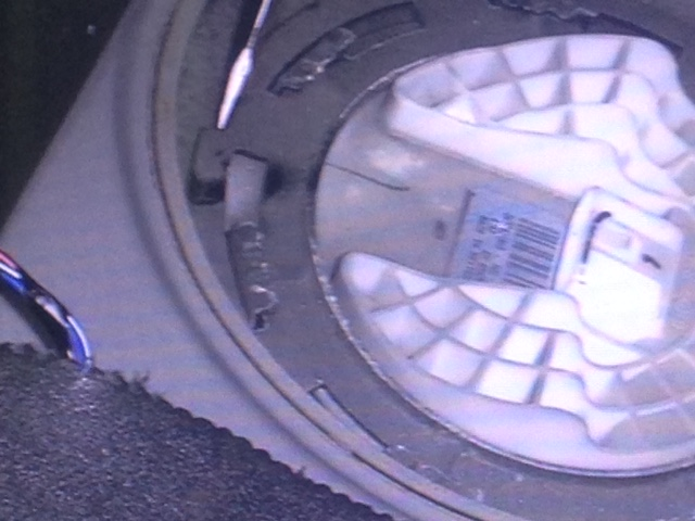 エンジン掛からない セルは回るけど 外車クライスラー